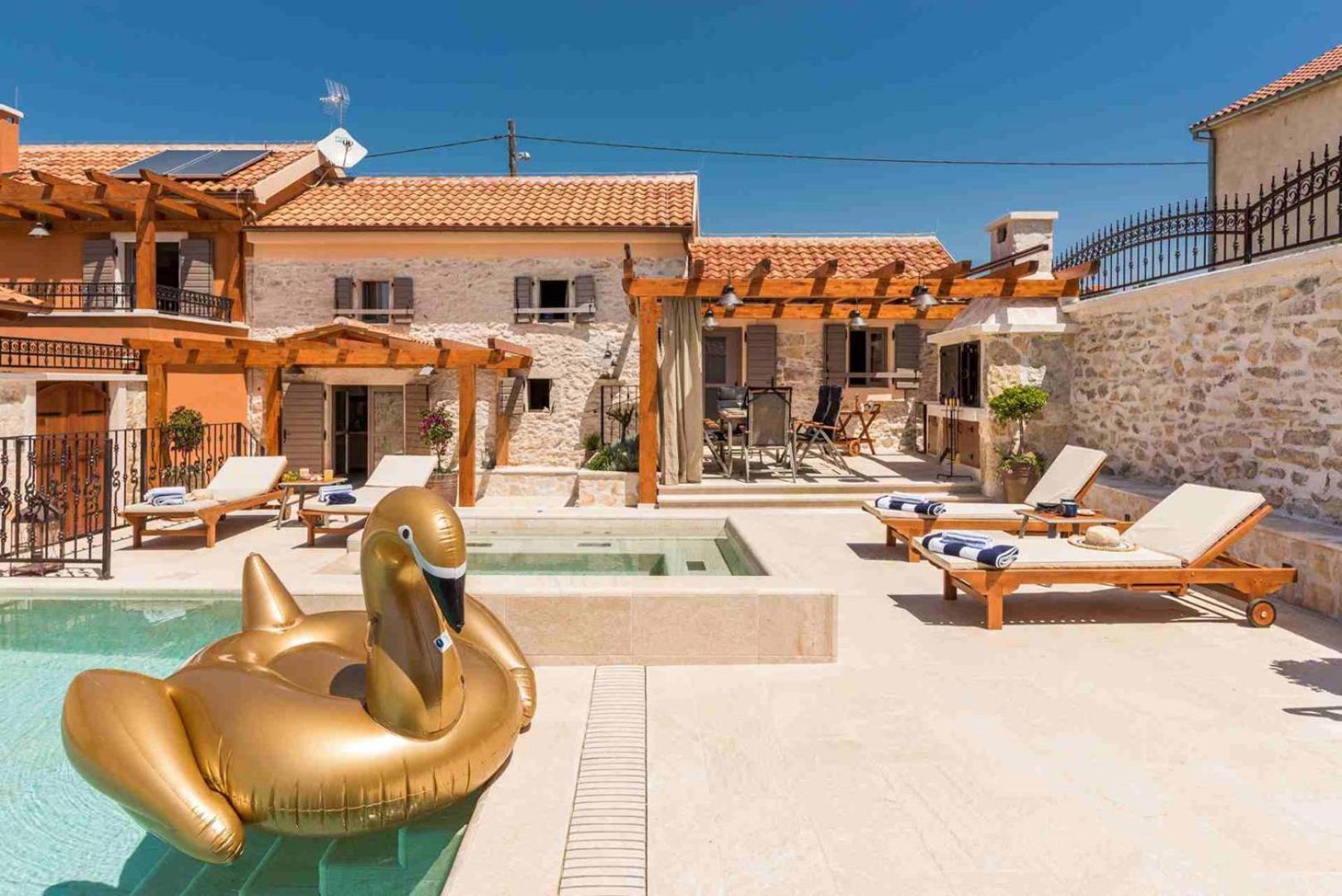 Luxury Villa Finessa Skradin 2 With Heated Pool, Jacuzzi And Sauna Bagian luar foto