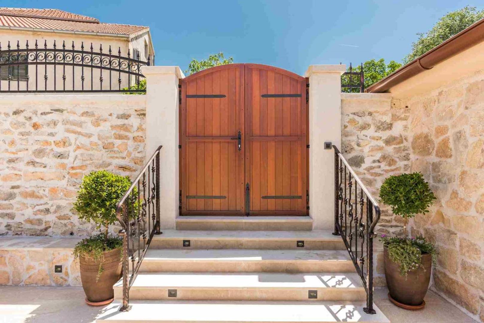 Luxury Villa Finessa Skradin 2 With Heated Pool, Jacuzzi And Sauna Bagian luar foto